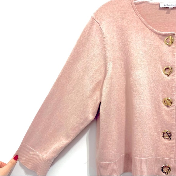 Calvin Klein Women’s Retro Cropped Round Neck Cardigan - Picture 2 of 7